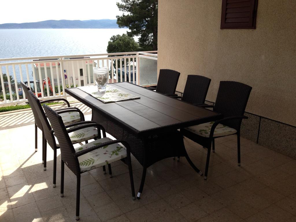 Apartments Villa Karme Brela Quarto foto